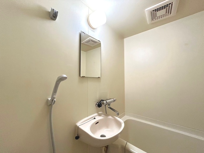 物件内観写真11　(洗面)