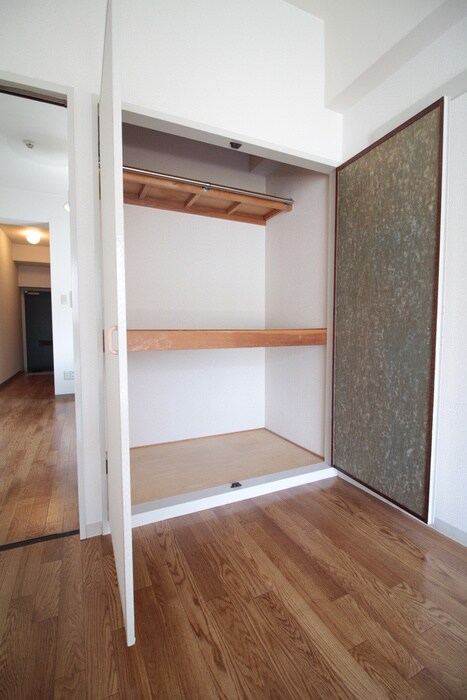 物件内観写真12　(収納)