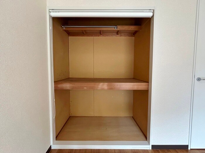 物件内観写真12　(収納)