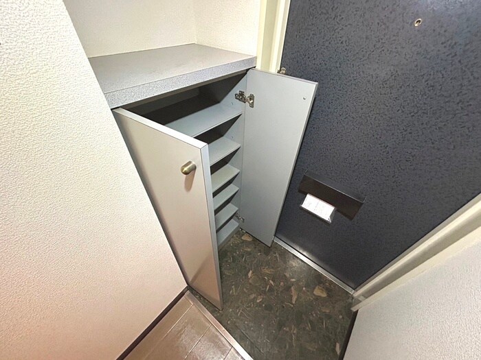 物件内観写真17　(靴箱)