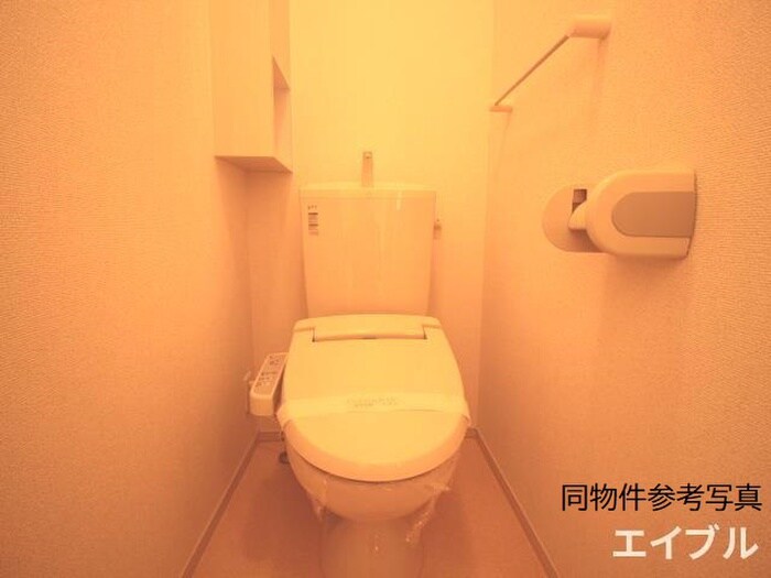 物件内観写真11　(トイレ)