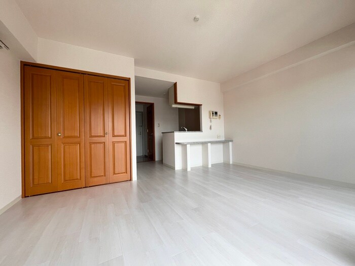 物件内観写真7　(居室)