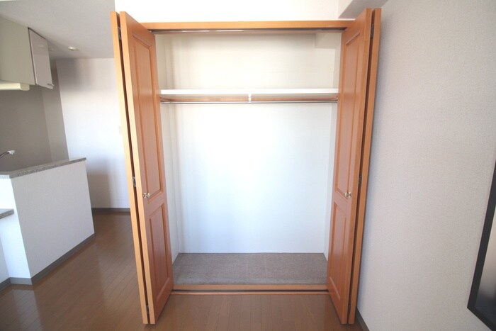 物件内観写真8　(収納)