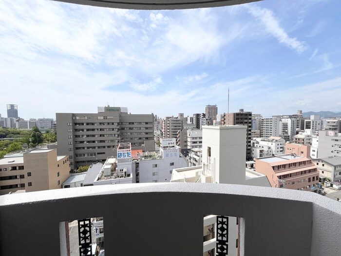 物件内観写真11　(室内からの展望)