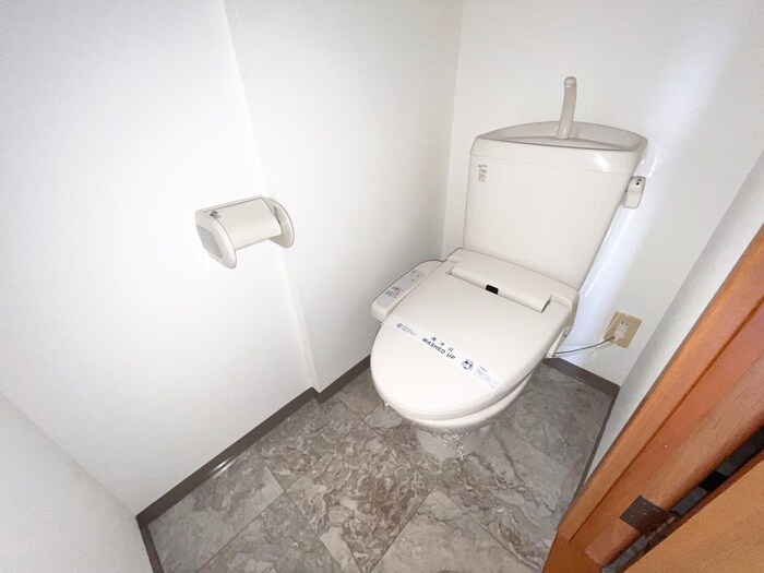 物件内観写真12　(トイレ)