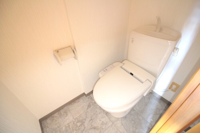 物件内観写真12　(トイレ)