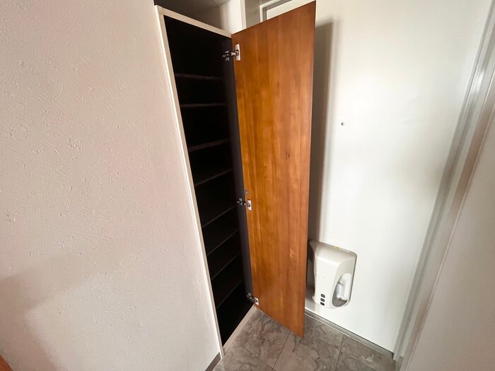 物件内観写真16　(靴箱)