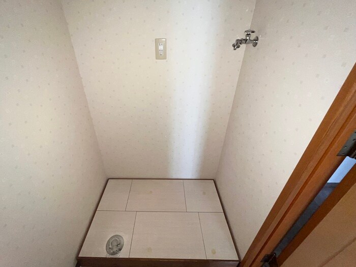 物件内観写真21　(洗濯機置場)