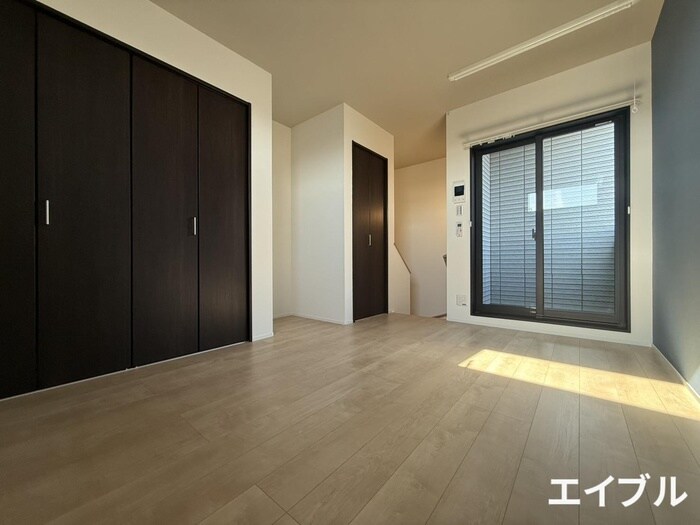 物件内観写真4　(居室)