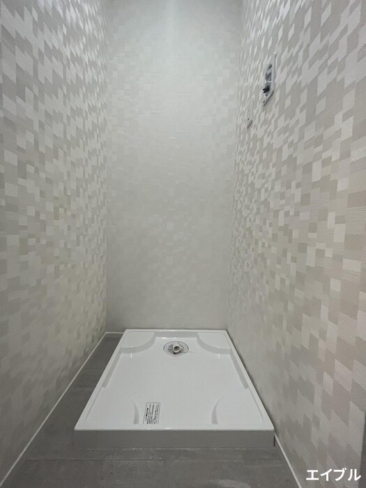 物件内観写真10　(洗濯機置場)