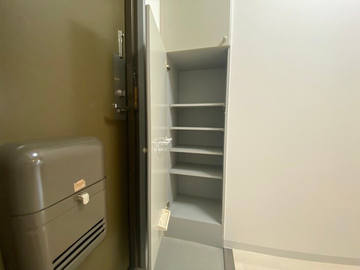 物件内観写真14　(靴箱)