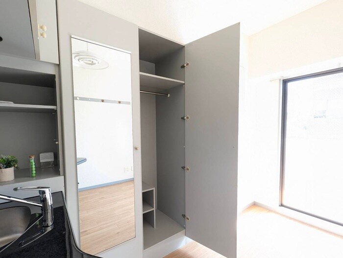 物件内観写真16　(収納)