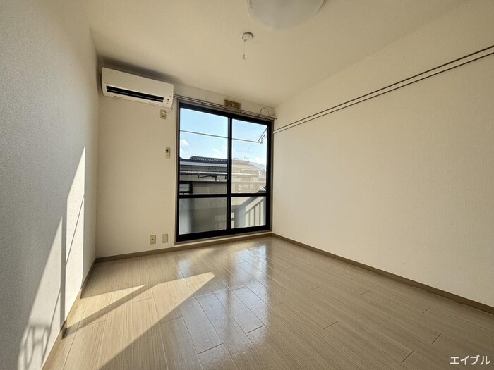 物件内観写真11　(居室)