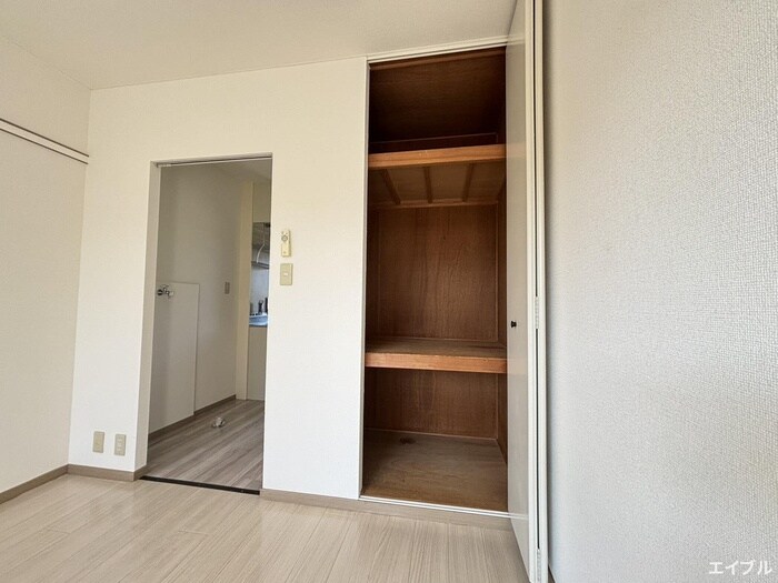 物件内観写真13　(収納)