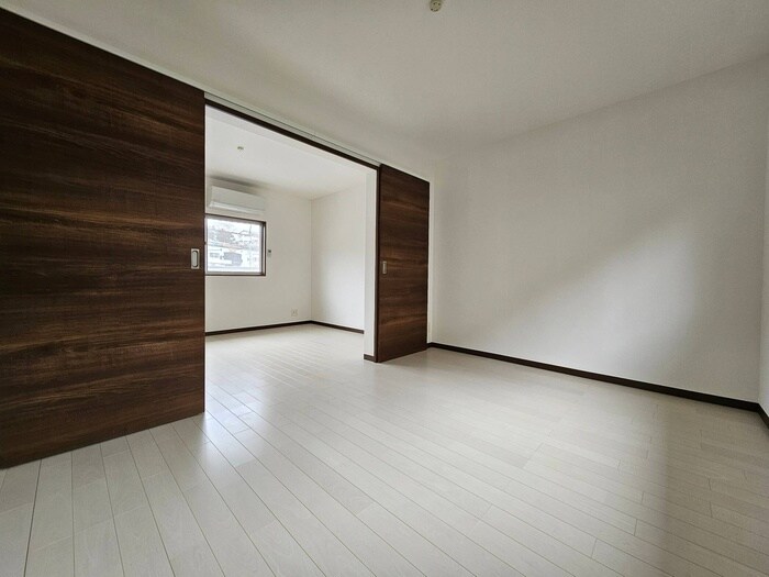 物件内観写真7　(居室)