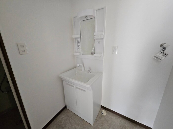 物件内観写真11　(洗面)