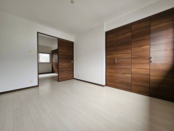 物件内観写真18　(居室)