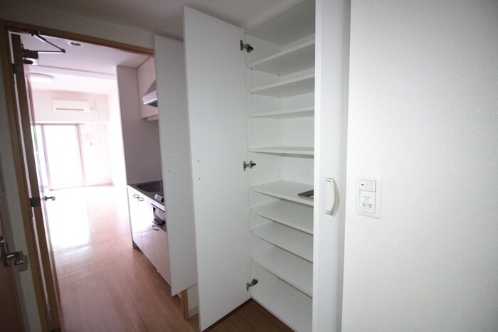 物件内観写真14　(玄関)