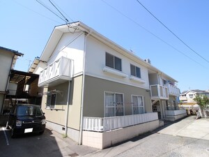 ファミーユ弐番館外観写真