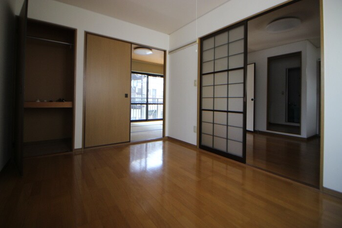 物件内観写真7　(居室)