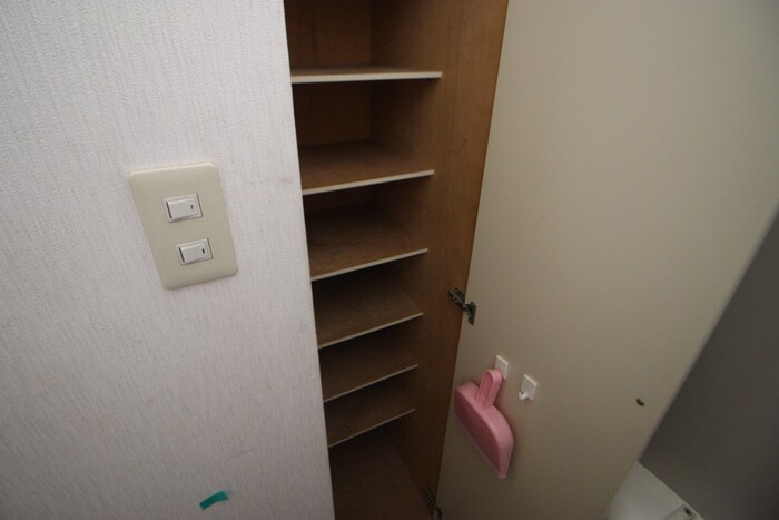 物件内観写真15　(靴箱)