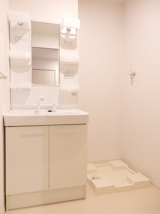 物件内観写真5　(洗面)