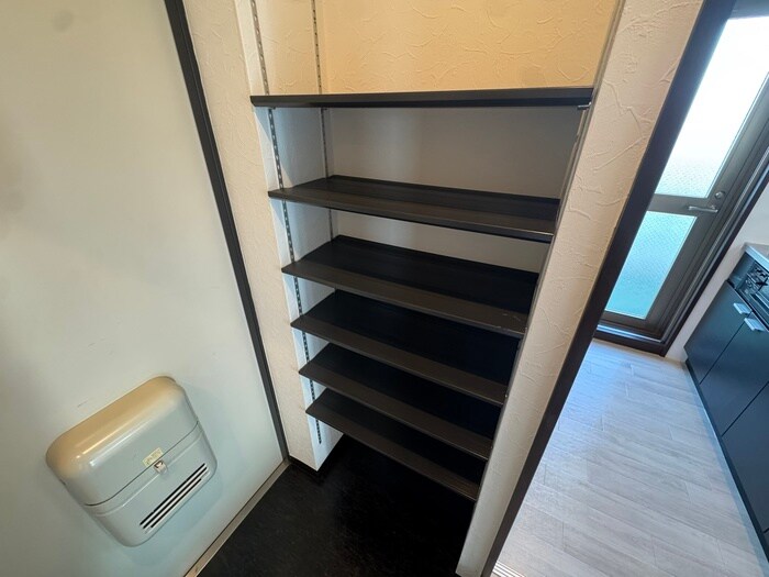 物件内観写真12　(靴箱)