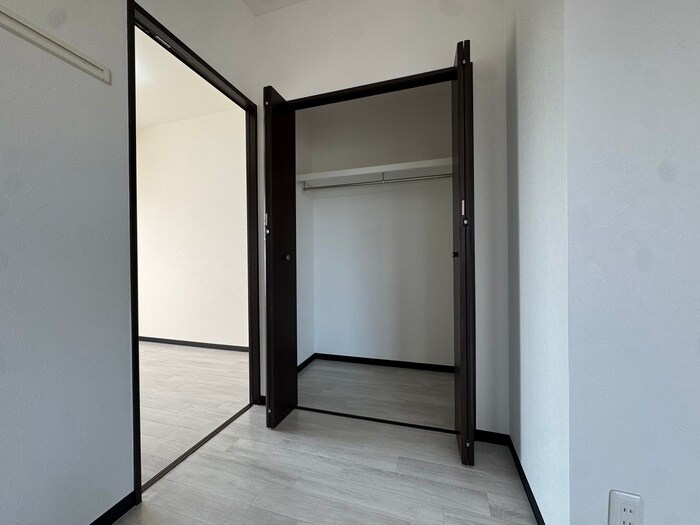 物件内観写真13　(収納)