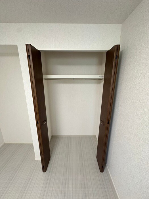 物件内観写真13　(収納)