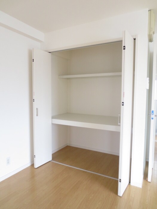 物件内観写真13　(収納)