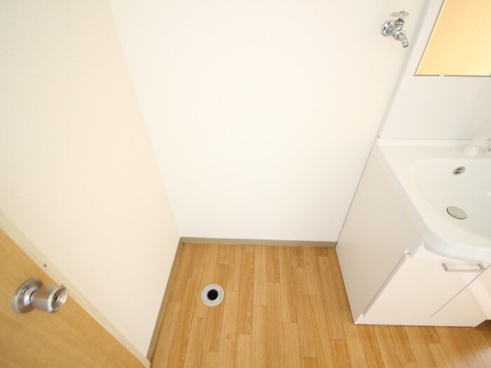 物件内観写真19　(洗濯機置場)