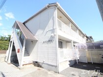 メゾン中央の外観写真