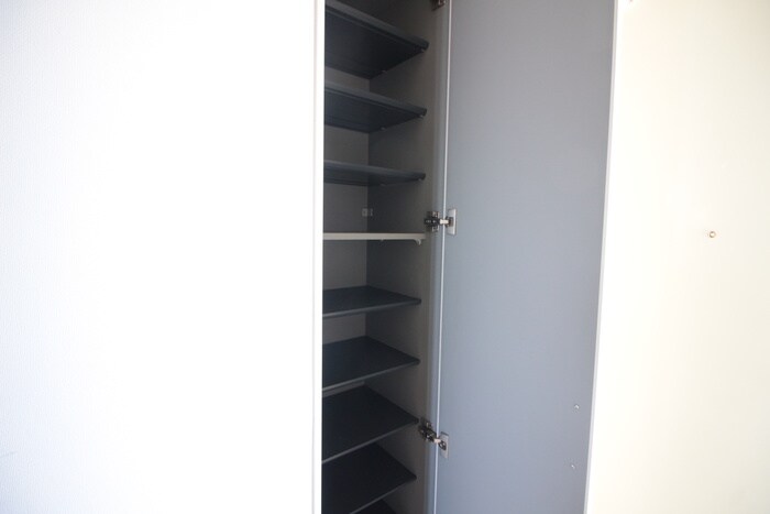 物件内観写真15　(靴箱)