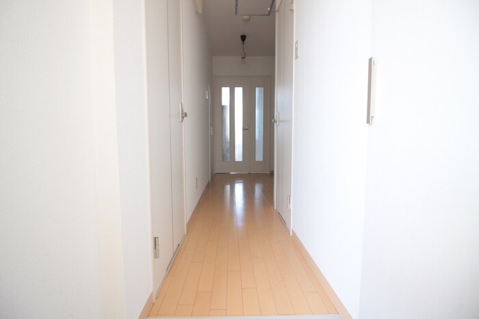 物件内観写真18　(廊下)