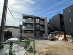 建築中