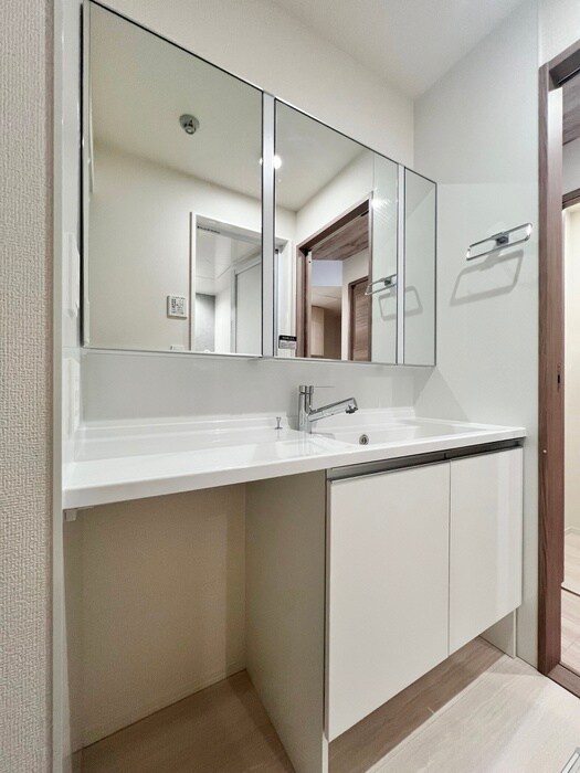 物件内観写真11　(洗面)