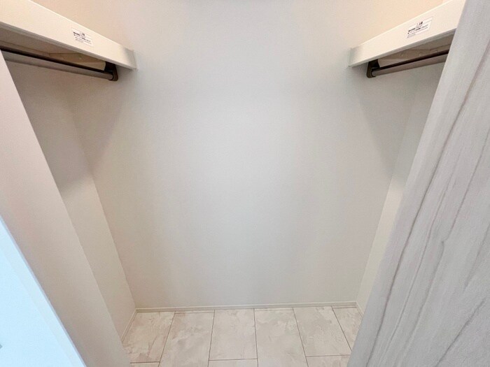 物件内観写真12　(収納)