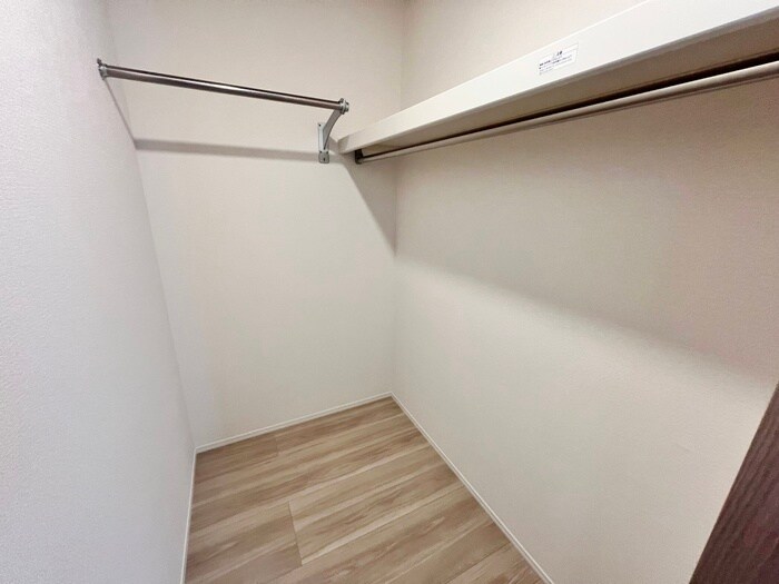 物件内観写真12　(収納)