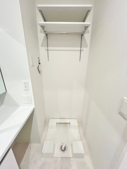 物件内観写真14　(洗濯機置場)