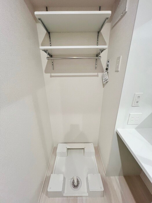 物件内観写真14　(洗濯機置場)