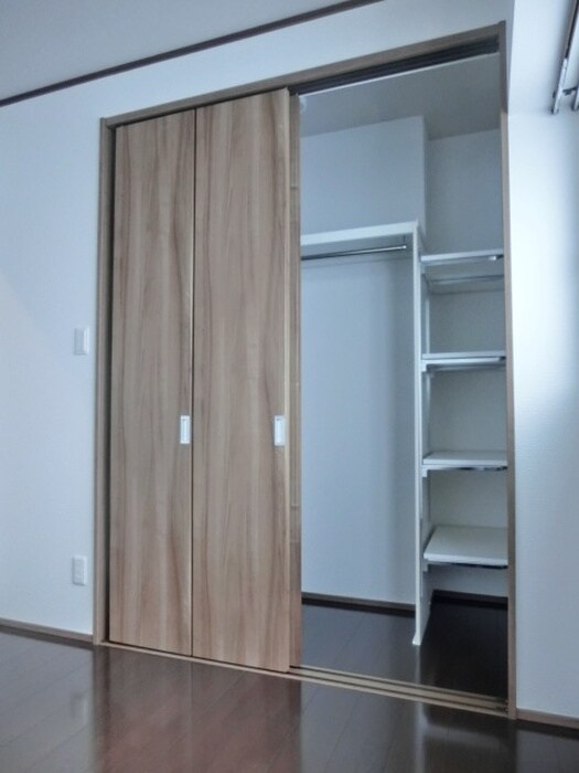 物件内観写真10　(収納)