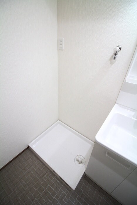 物件内観写真12　(洗濯機置場)