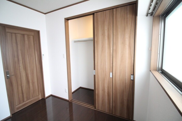 物件内観写真13　(収納)