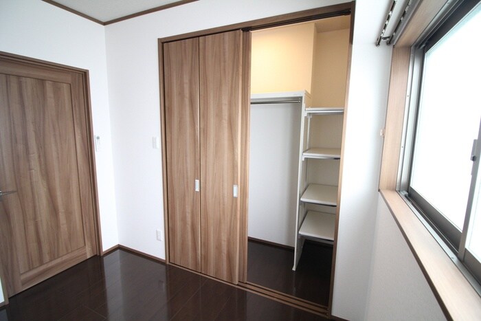 物件内観写真15　(収納)