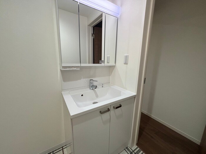 物件内観写真10　(収納)