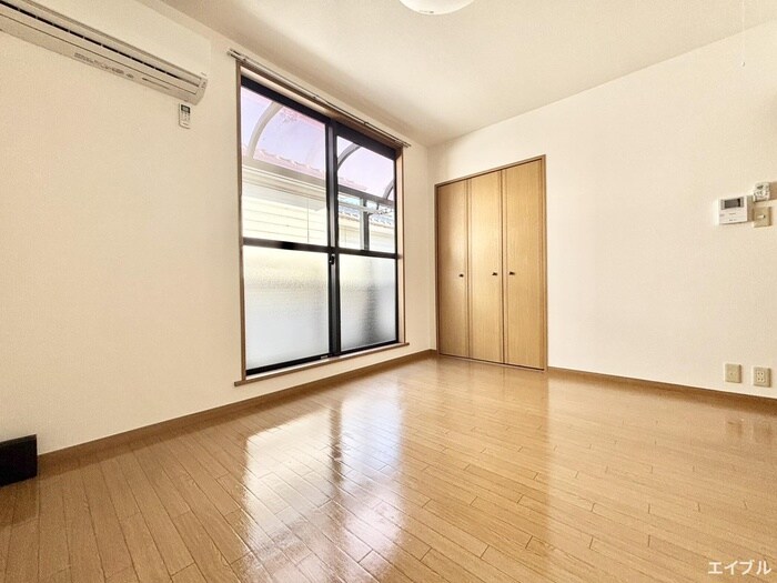 物件内観写真10　(居室)