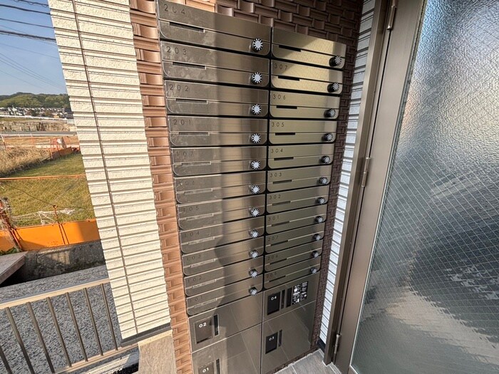 物件外観写真4　(建物設備)