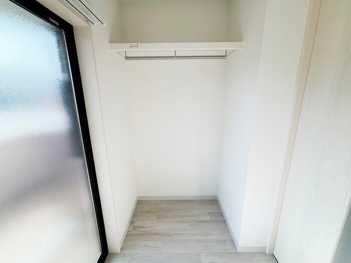 物件内観写真12　(収納)