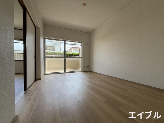 物件内観写真9　(居室)