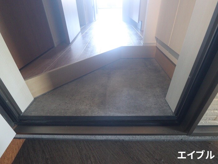 物件内観写真15　(玄関)